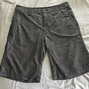 gray size 31 oakley shorts